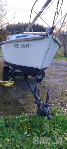 Ветроходна лодка 