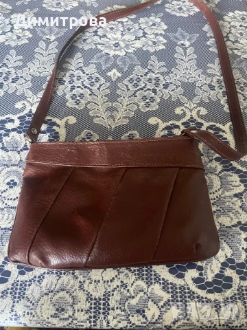 Малка дамска чанта - кафява