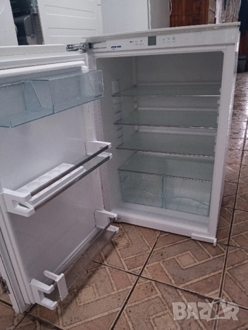 Като нов малък хладилник за вграждане Liebherr Made in Germany 2 години Гаранция!, снимка 6 - Хладилници - 52396578