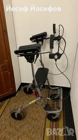 Проходилка за възрастни или Ролатор , снимка 5 - Ролатори - 22192611