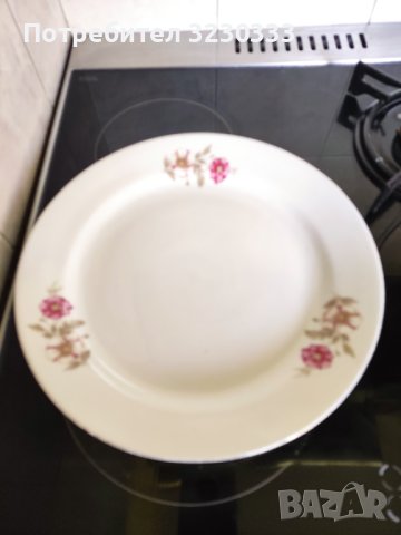 Порцеланово плато + солница, снимка 5 - Чинии - 42418057