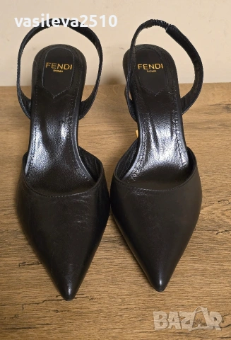 Fendi дамски страхотни обувки с интересен ток от естествена кожа , снимка 8 - Дамски обувки на ток - 53892261