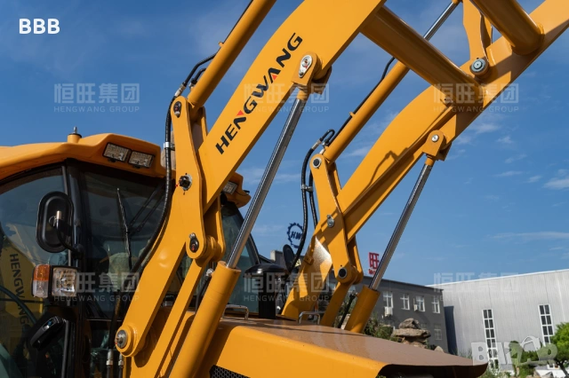 Продавам багер Hengwang HW 40-28, снимка 3 - Индустриална техника - 53217176