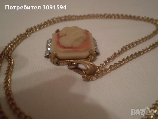 Камея медальон на верижка месинг многоцветно стъкло камеята е изработена от висококачествени материя, снимка 15 - Антикварни и старинни предмети - 35159842