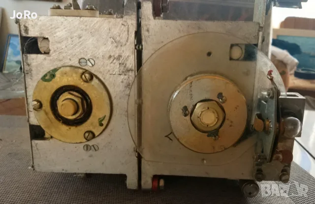Два променливи въздушни кондензатора от Радиоприемник Р-250м²., снимка 4 - Ресийвъри, усилватели, смесителни пултове - 55785084