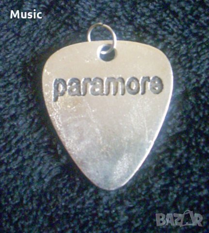Paramore - Метъл медальон, снимка 1 - Колиета, медальони, синджири - 31237364