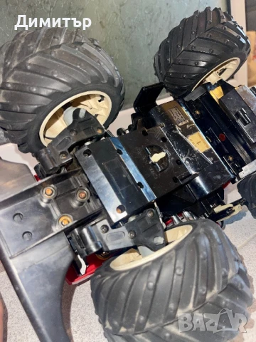 Радиоуправляема кола Nikko High Roller – колекционерски модел Monster Truck, снимка 6 - Коли, камиони, мотори, писти - 51404565