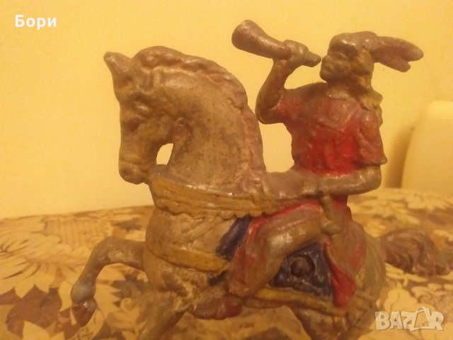 Бронзов Конник