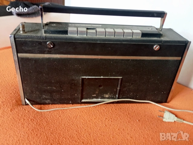 Grundig Concert boy 1000, снимка 3 - Радиокасетофони, транзистори - 54193328