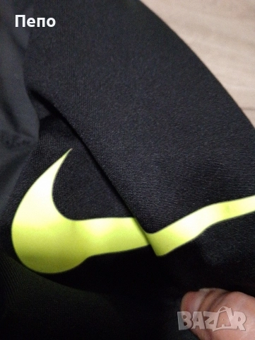 Горнище Nike, снимка 2 - Спортни дрехи, екипи - 52596957