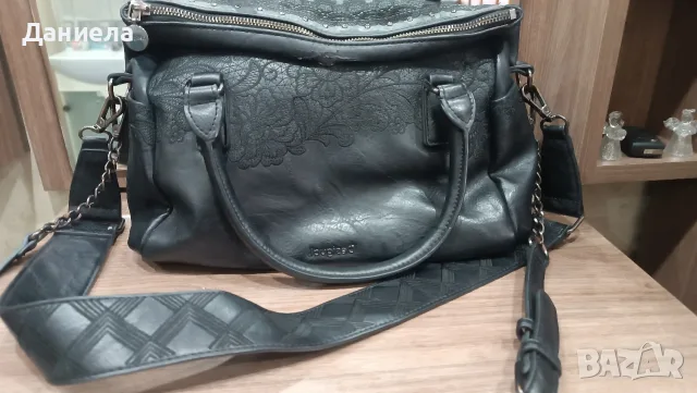 Desigual чанта.