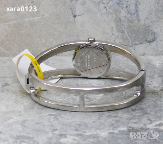 -57% Дамски часовник Q&Q GB11-212, снимка 3 - Дамски - 29456231