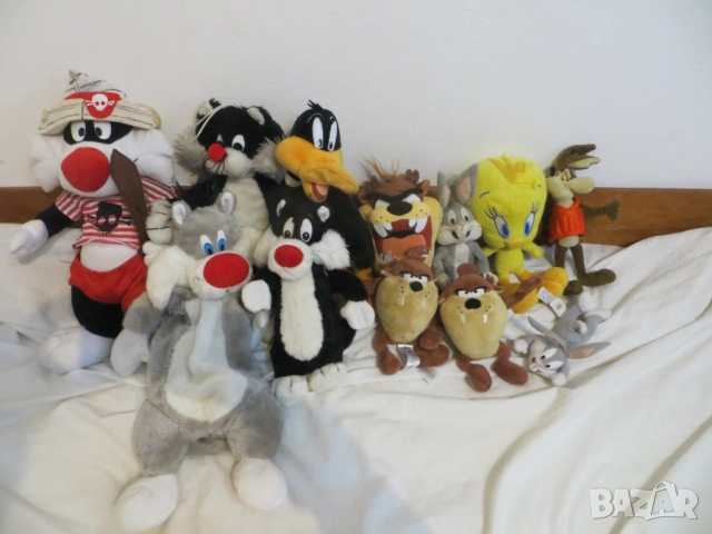 Плюшени играчки LOONEY TUNES