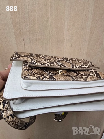 дамска чанта , снимка 6 - Чанти - 52834128