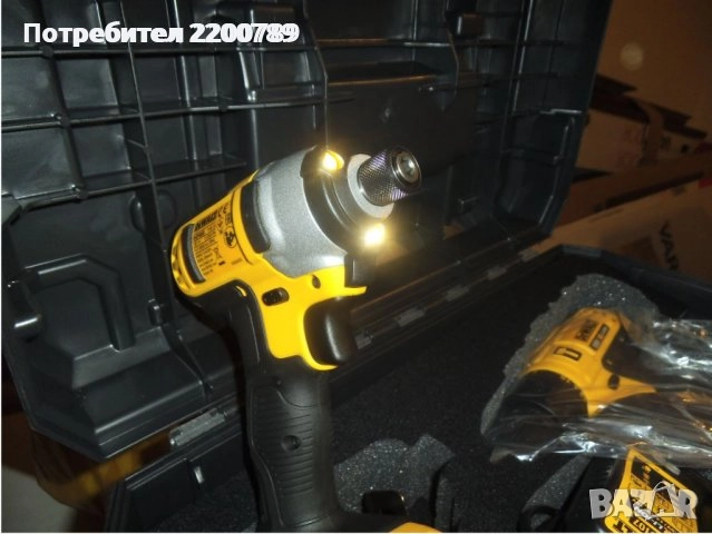 Комплект инструменти DeWalt, снимка 5 - Куфари с инструменти - 51535964