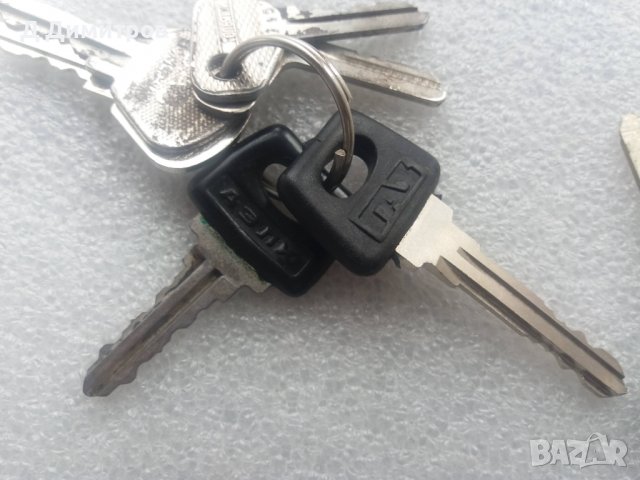 Колекция стари авто ключове 20бр, снимка 3 - Колекции - 36611391