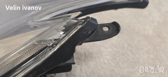 десен фар за тойота приус, снимка 4 - Части - 51918318