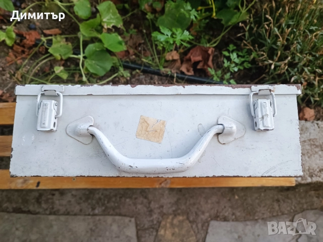 Метален куфар за инструменти, снимка 2 - Куфари с инструменти - 51727970