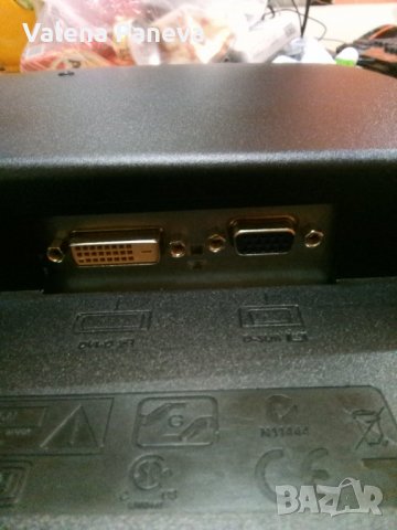  LED Монитор BenQ, снимка 8 - Монитори - 29772069