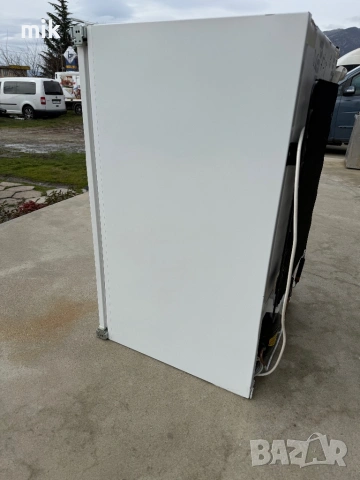 Малък хладилник за вграждане Neff - Bosch, снимка 5 - Хладилници - 53997002