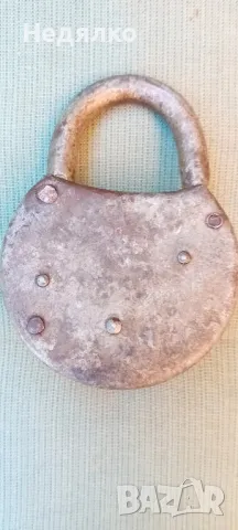 Стар голям катинар с ключ, снимка 2 - Други ценни предмети - 47668270