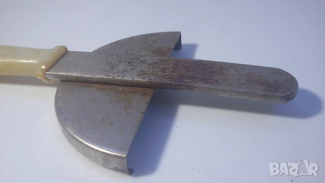 Ретро отварачка за буркани с жълтеникава пластмасова дръжка, снимка 9 - Антикварни и старинни предмети - 51708976