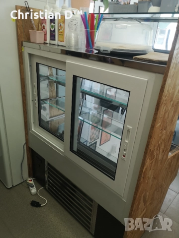 Неутрална, Хладилна Витрина Нови, снимка 2 - Витрини - 51874199