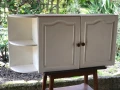Три врати на шкафа с дръжки, Кухненски шкаф, изработен от дърво, снимка 6