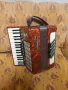 Продавам Акордеон Велтмайстер Стела 60 баса Стела, снимка 1
