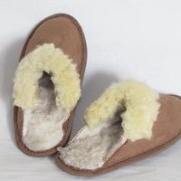 Домашни чехли от естествена агнешка кожа номера , снимка 1 - Пантофи - 37560906