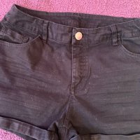 H&M къси панталони, снимка 1 - Къси панталони и бермуди - 44157629