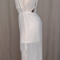 Н&М 36 Бяла, дълга ,ефирна рокля с дантела , снимка 2 - Рокли - 37794181