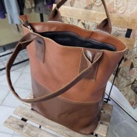Естествена кожа, голяма чанта БЪЛГАРСКО производство , снимка 5 - Чанти - 37018297