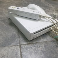 Nintendo Wii - хакната , снимка 1 - Nintendo конзоли - 28457259