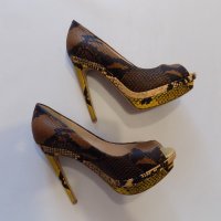 обувки fendi токчета оригинални официални елегантни дамски 38 1/2, снимка 1 - Дамски обувки на ток - 44424307