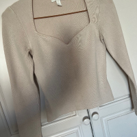 Блуза H&M, снимка 3 - Блузи с дълъг ръкав и пуловери - 44729316
