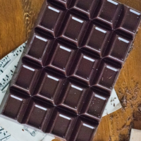Черен шоколад КАКАО 70% БЛОК 1,800кг. Какаови зърна от Еквадор, кафява нерафинирана тръстикова захар, снимка 2 - Обзавеждане за заведение - 44614605