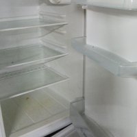 хладилник с фризер BOSCH , снимка 4 - Хладилници - 42715088