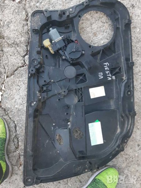 Моторче ел. Стъкло шофьор ford fiesta 2010, снимка 1