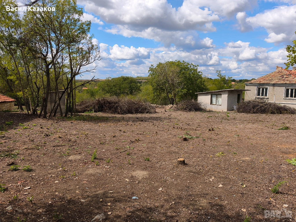 УПИ 2440кв.м. с. Момчилово с ток и вода, снимка 1