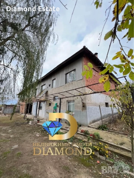 Двуетажна къща в село Надежден, общ. Харманли, снимка 1