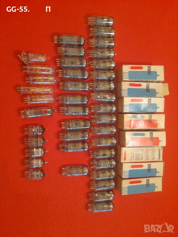 Лампи с  позлатени пинове, снимка 1