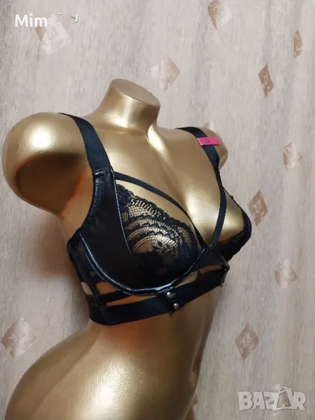 Hunkemoller 75 E Черен сутиен от кожа и дантела , снимка 1