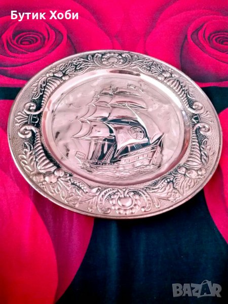 Голяма медна чиния за стена, снимка 1