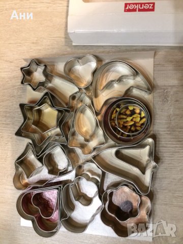 Чисто нови формички за коледни сладки zenker - 25 бр., снимка 2 - Форми - 38804249