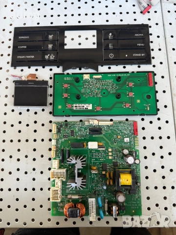 Платка - Saeco Moltio HD8766 1.9.30.256.00 V03  1.9.30.261.00 V01, снимка 2 - Кафемашини - 54108003