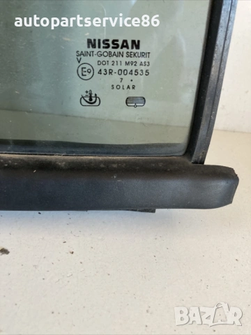 Малко странично стъкло за задна дясна врата за Nissan Pathfinder (2009), снимка 2 - Части - 54353004