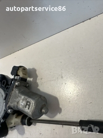 Регулатор на заден десен прозорец за KIA Carnival 2.9 CRDi (2006–2012) 82460-4D020, снимка 2 - Части - 53228392