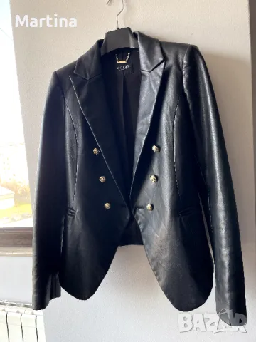 Guess яке, снимка 1