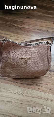 Дамска розова чанта на МК, снимка 3 - Чанти - 53949002